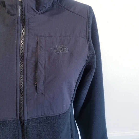 The North Face | Womens Outerwear Jacket with hood, size Small Black - Picture 10 of 11